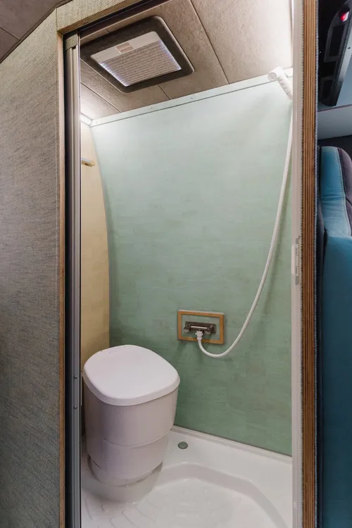 Bathroom compartment